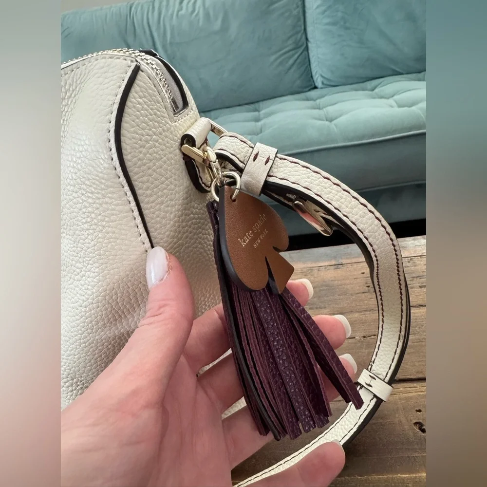 Kate Spade New York Anyday Medium Leather Shoulder Bag